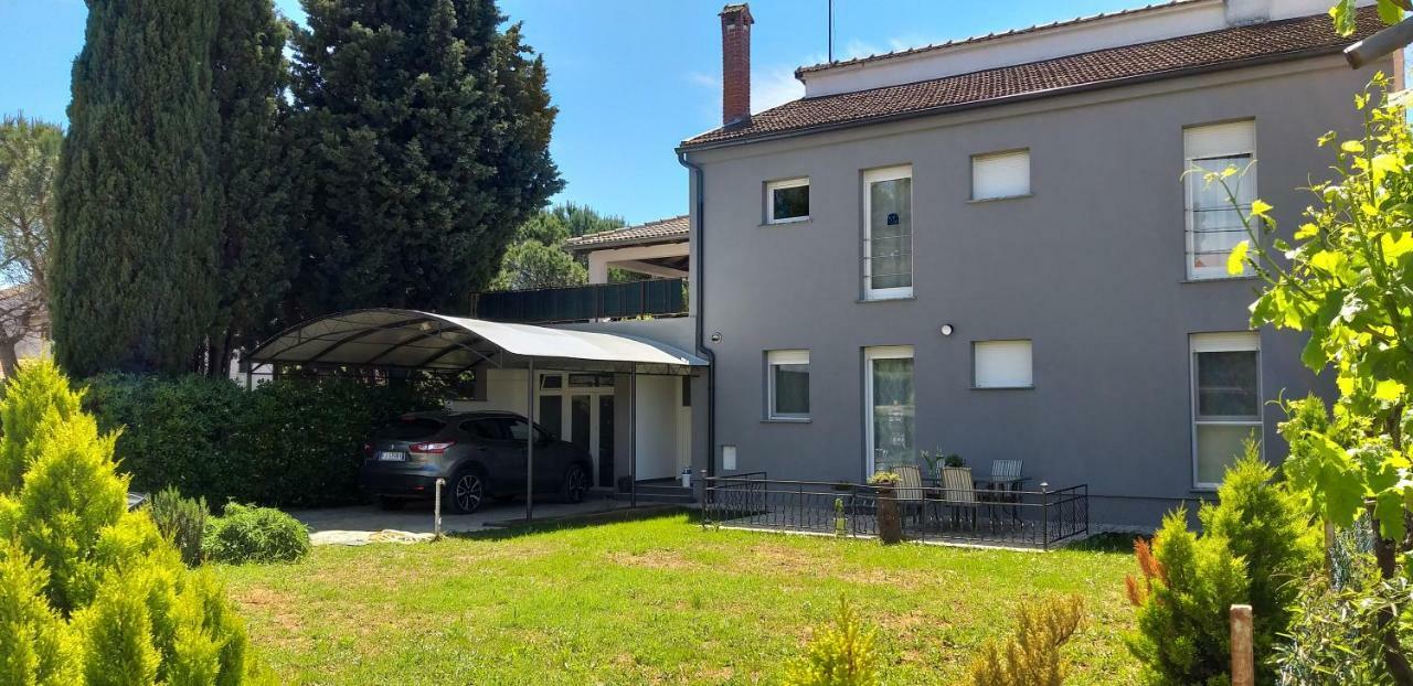 Apartmán Rainbow Pula Exteriér fotografie